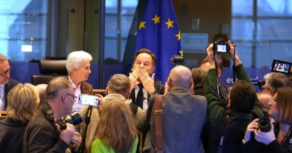 Ρούτε: Η Ευρώπη είναι ανίκανη να υπερασπιστεί τον εαυτό της